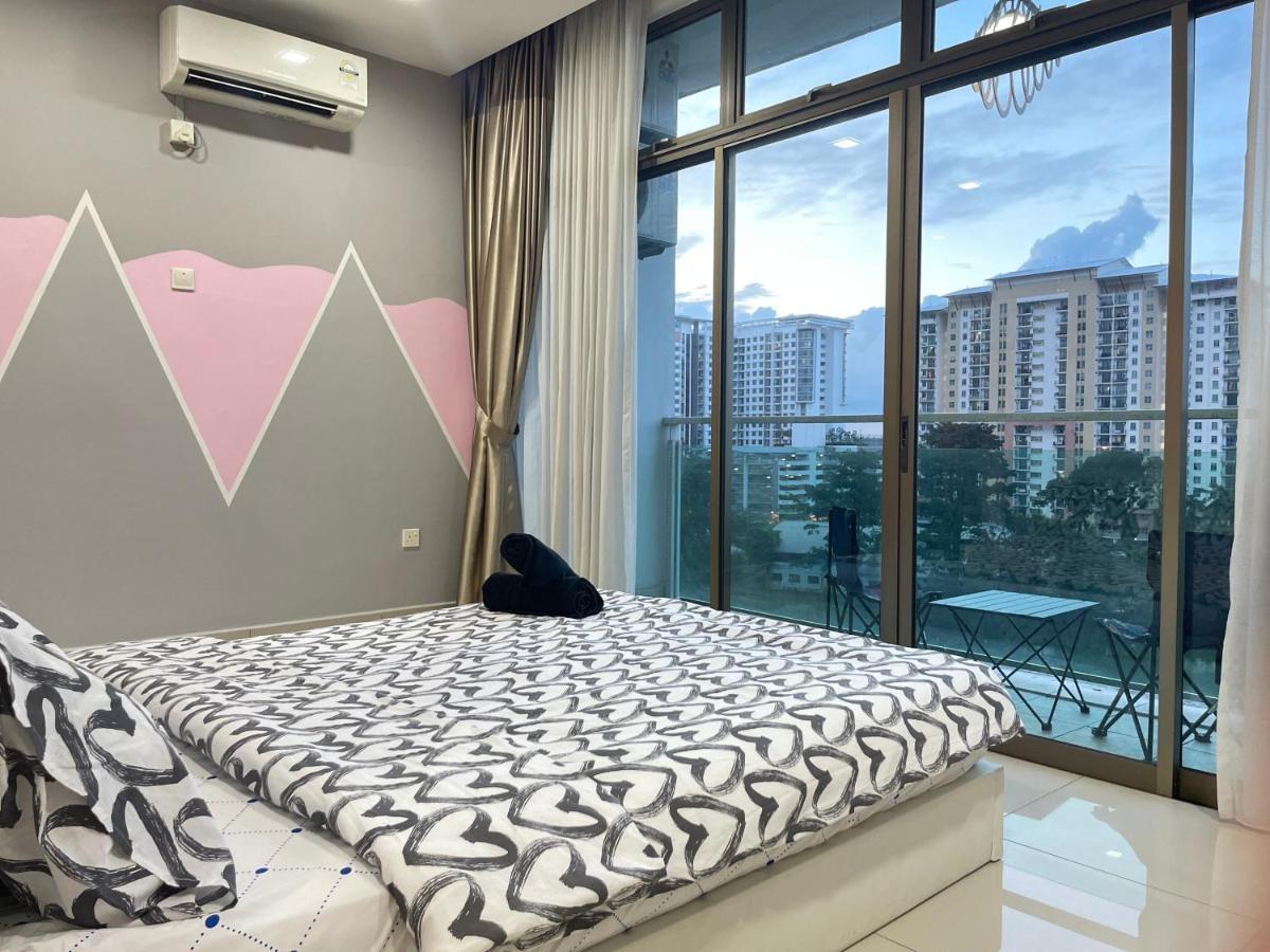 Apartment Palazio Serviced In Mount Austin Near Aeon Ikea Toppen Hsi