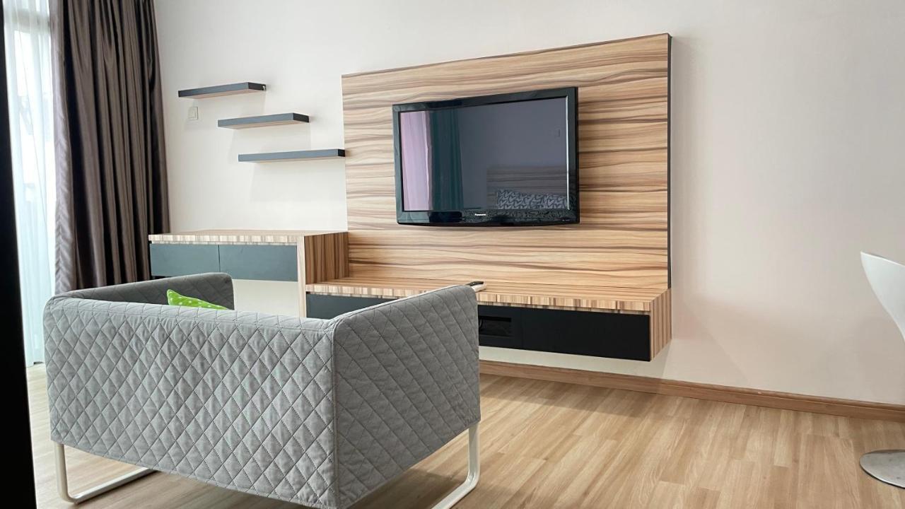 Palazio Serviced In Mount Austin Near Aeon Ikea Toppen Hsi * Johor Bahru