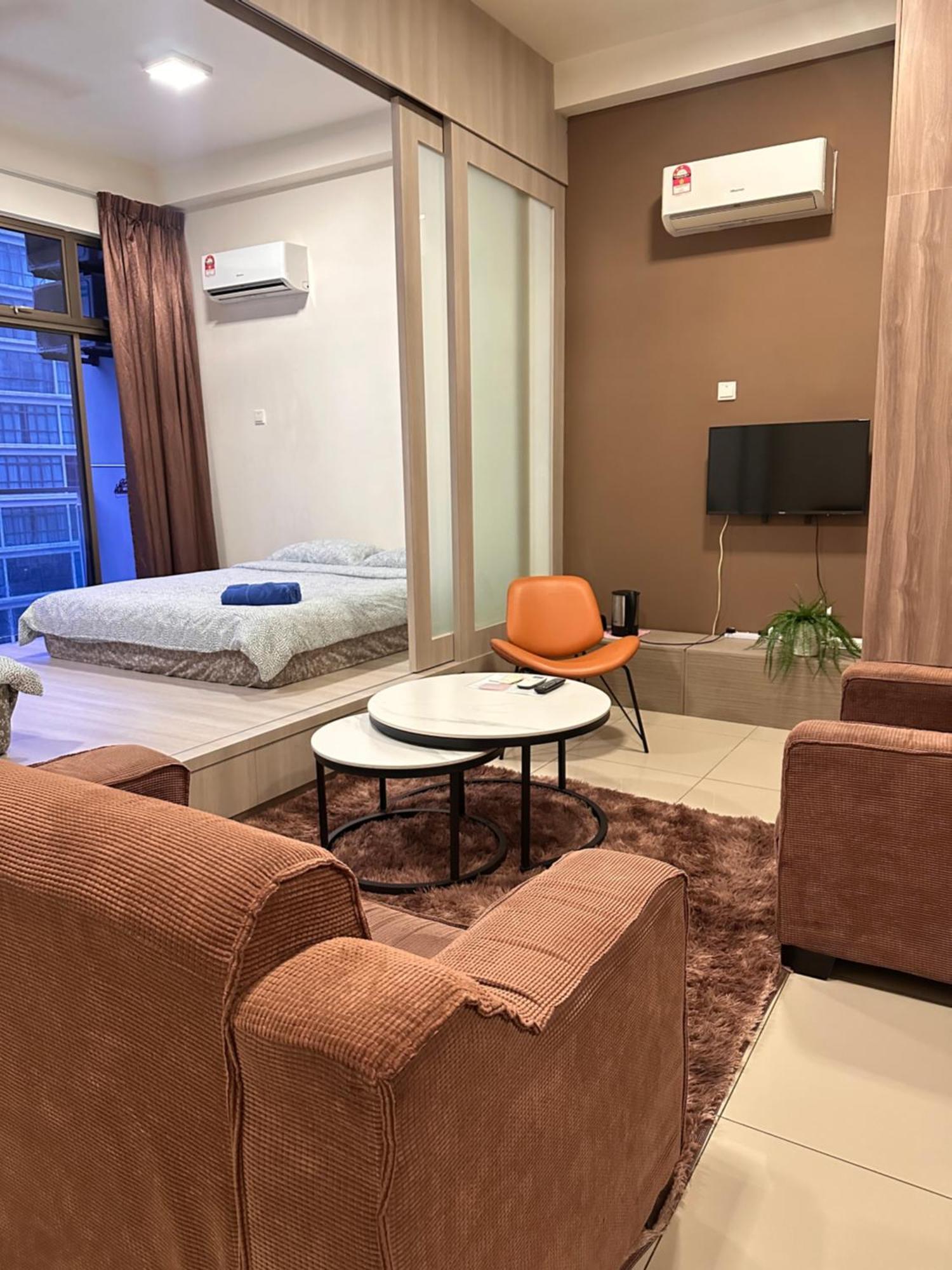 Palazio Serviced In Mount Austin Near Aeon Ikea Toppen Hsi Apartment *