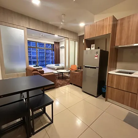 Palazio Serviced Apartment In Mount Austin Near Aeon Ikea Toppen Hsi Johor Bahru Exterior photo